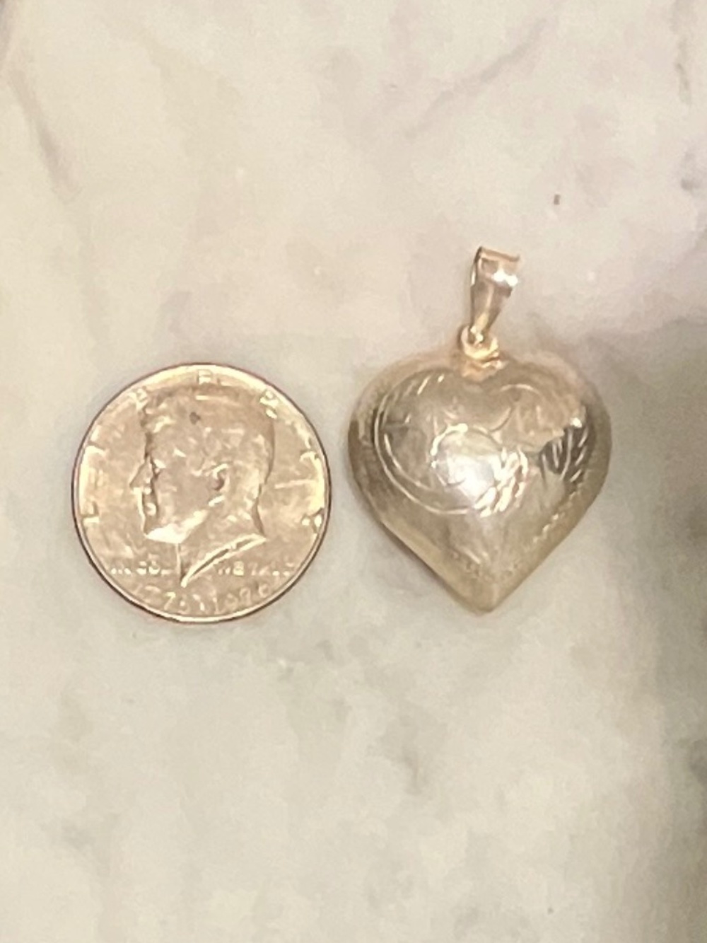 925 Sterling Silver Bubble Heart Shaped Pendant - Picture 4 of 9